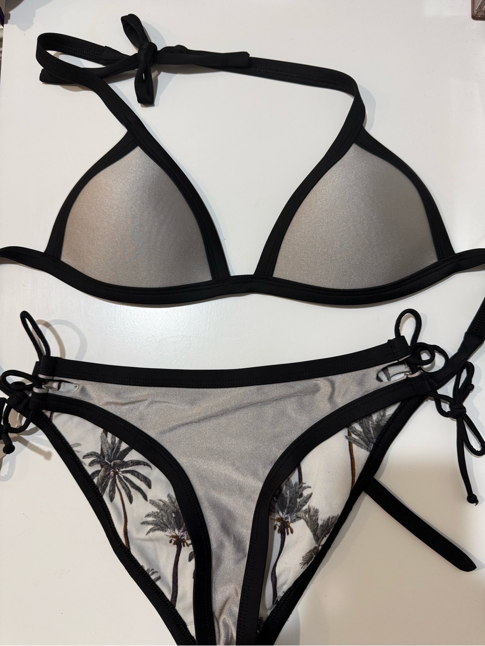 2016 Women's Gray and Black Triangle Bikini Set
